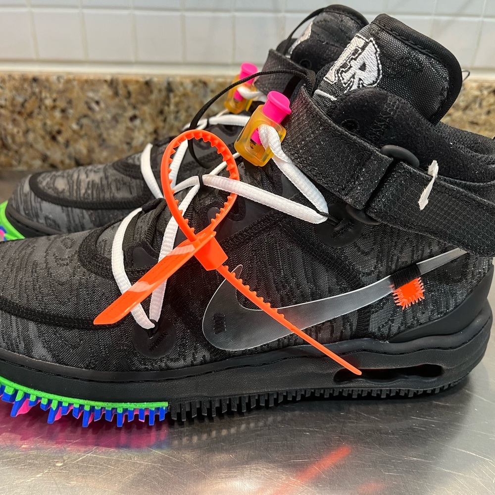 Nike Air Force 1 Mid Off-White Black Pink Black DO6290-001 Mens New Size 11